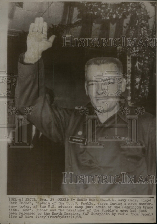 1968 US Navy Cmdr Lloyd Mark Bucher,release - Historic Images