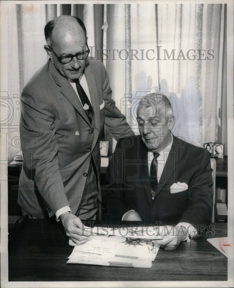1963 Press Photo R L CampbellSafeway Stores Inc Pres - Historic Images