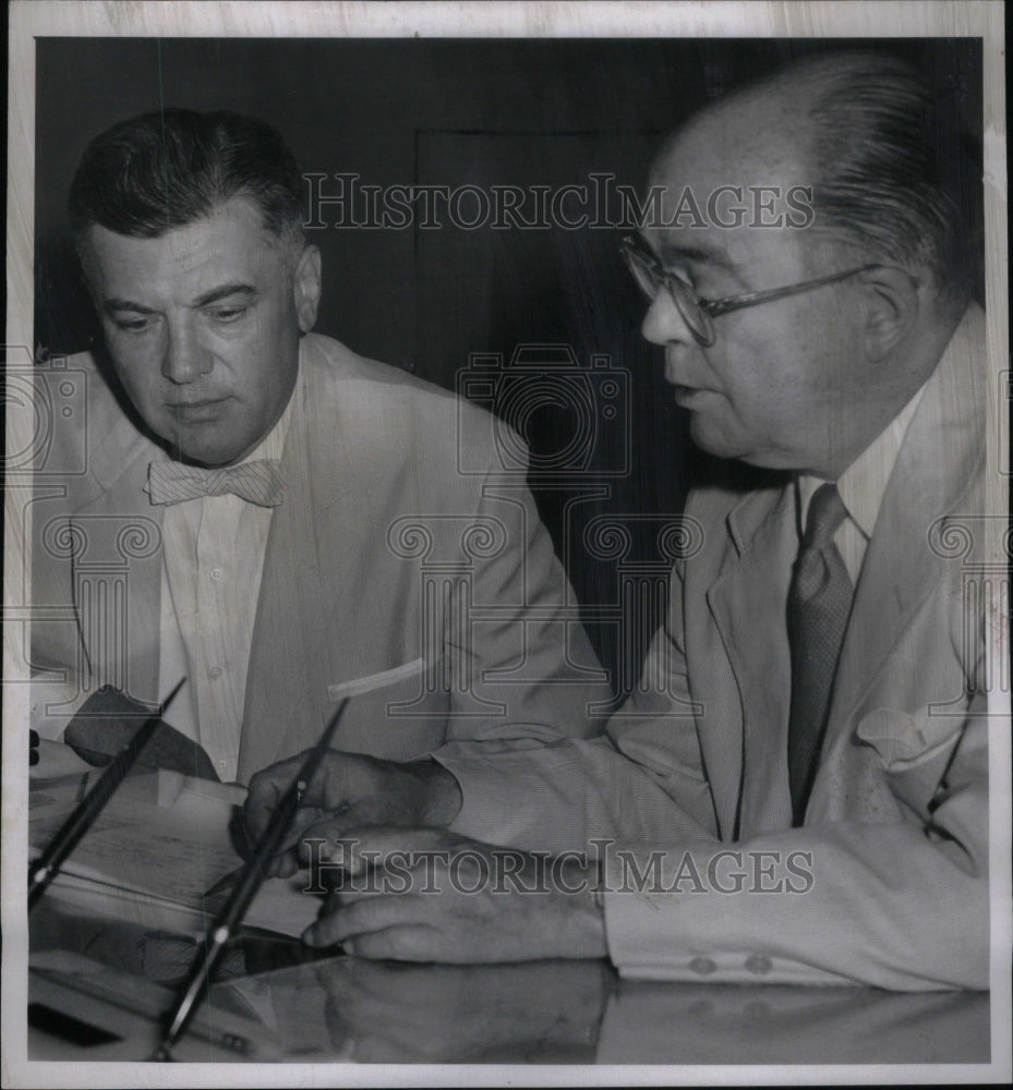 1955 Press Photo Thomas Campbell Richard Batterson - Historic Images