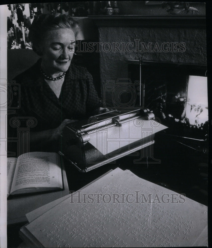 1959 Mrs W H Fields transcribes braille - Historic Images