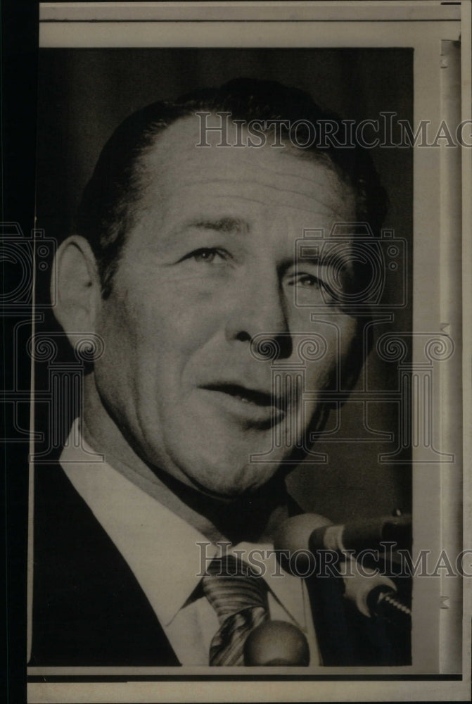 1970, Robert Hurchison Finch Politician - RRU48247 - Historic Images