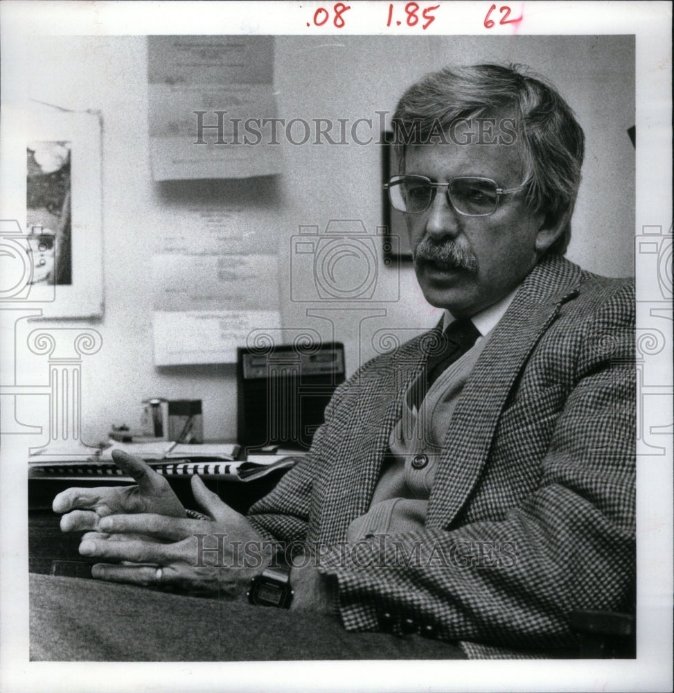 1984 Press Photo DR. THOMAS CROWLEY COLO PSYCHIATRIC - Historic Images