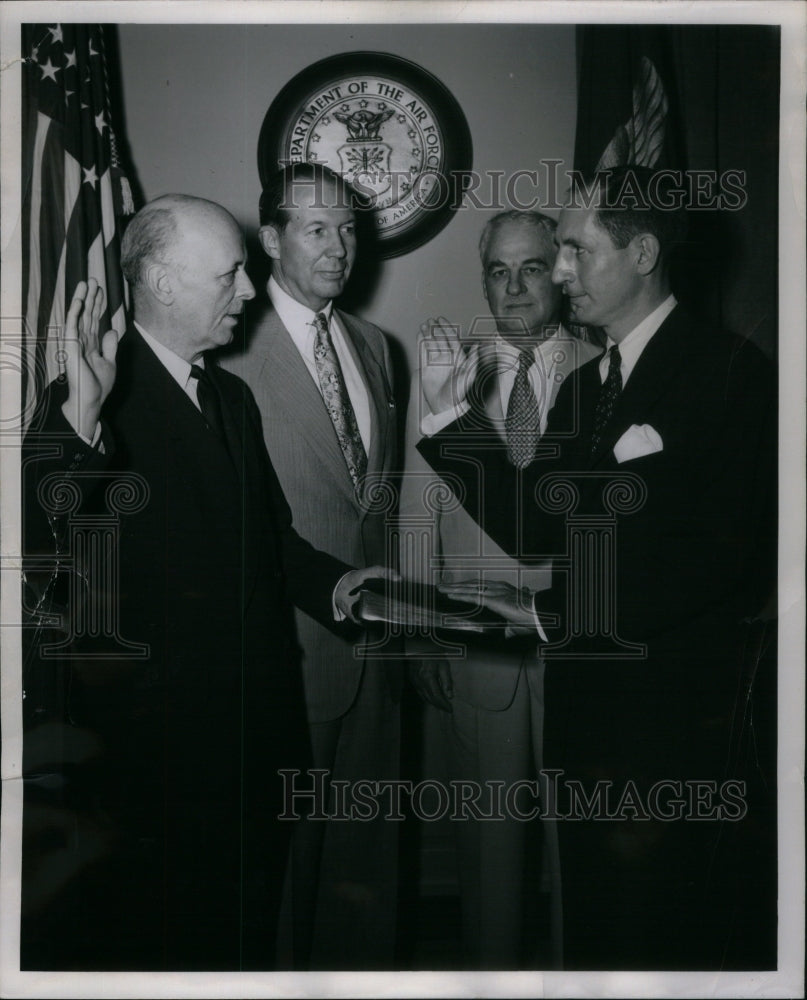 1952, Air Force Swearing In Assistant Secry - RRU48609 - Historic Images