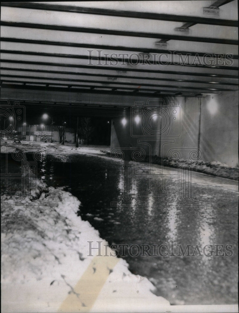 1959 water main break flood streets ankle - Historic Images