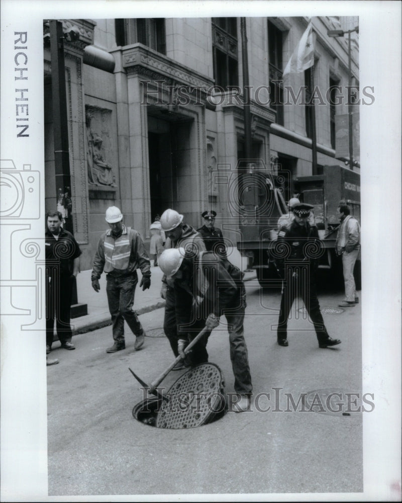 1992 Press Photo Access into City Hall - RRU49829 - Historic Images