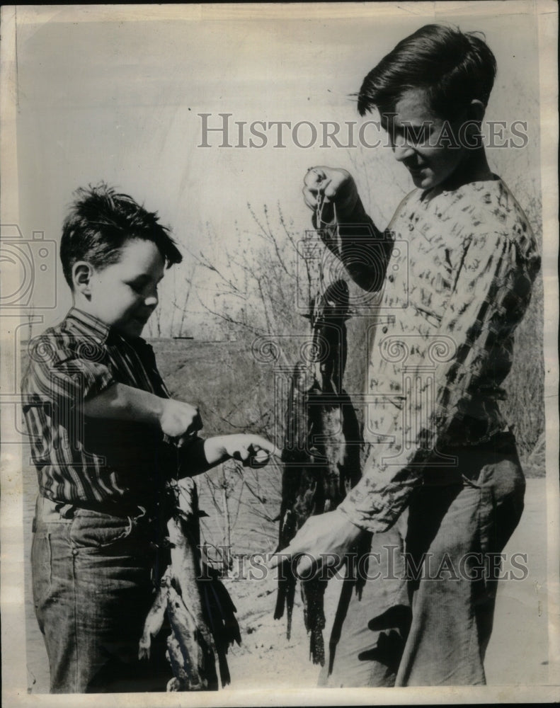 1962 Kids Only Pond Four Lakes Fishermen - Historic Images