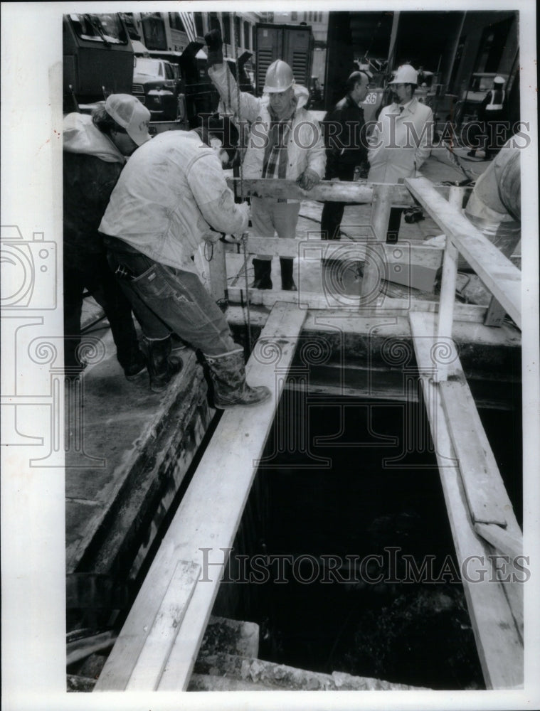 1992 Flooded Chicago Board Trade Basement - Historic Images