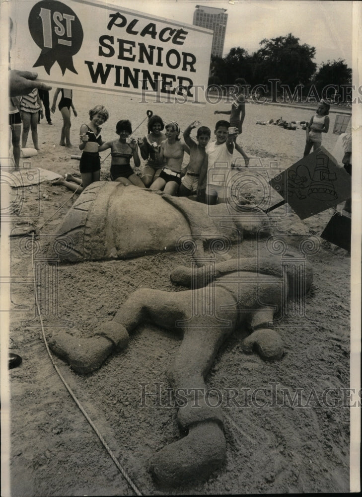 1966 San Modelling North Ave Beach - Historic Images