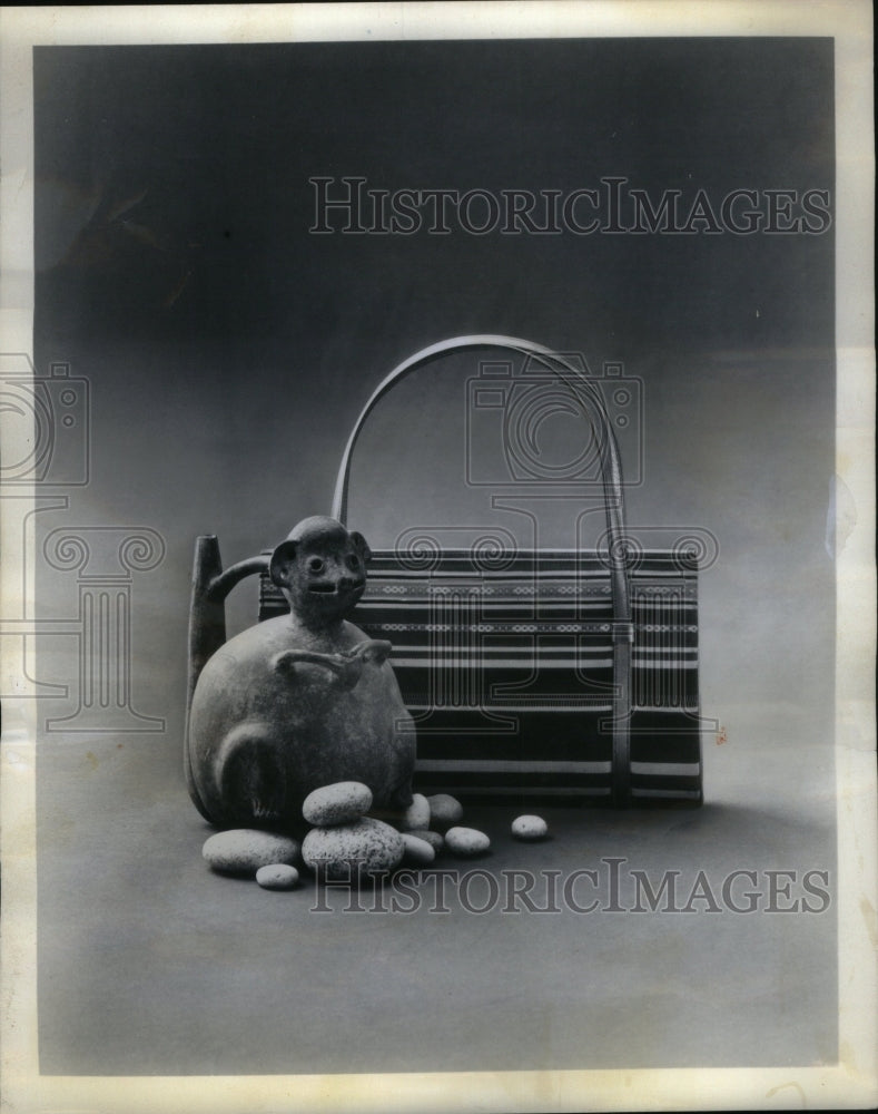 1962 Press Photo Hand bags - RRU50201 - Historic Images