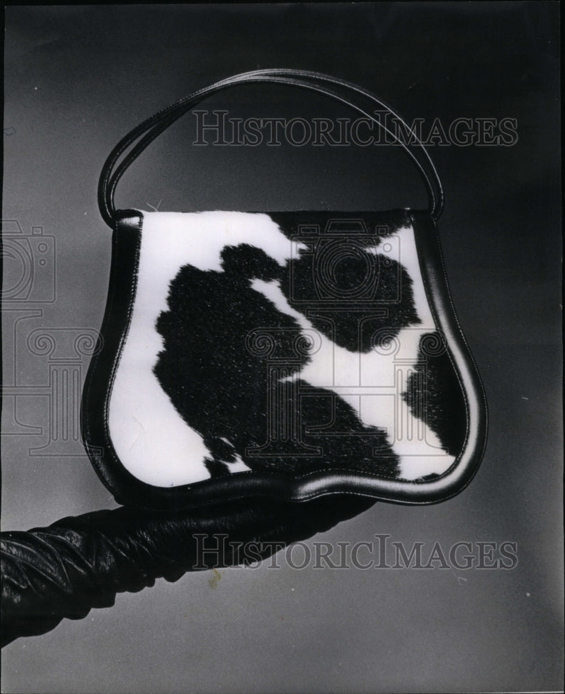 1967 Press Photo Black &amp; White calf pony handbag - RRU50211 - Historic Images