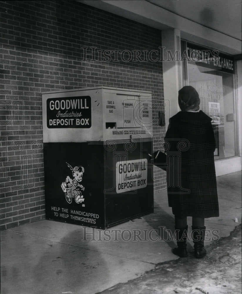 1966 Press Photo Glendale Heights Goodwill Baby - Historic Images