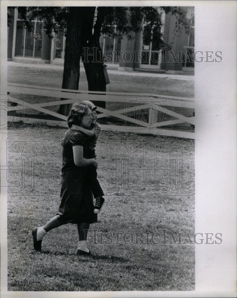 1989 Press Photo Therapeutic Horseback Riding - RRU50457 - Historic Images