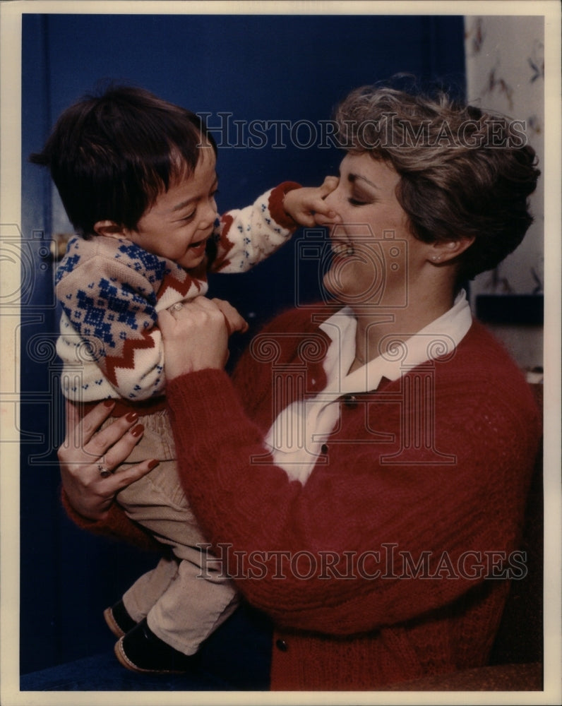 1990 Mother Child Adoption Handicapped - Historic Images