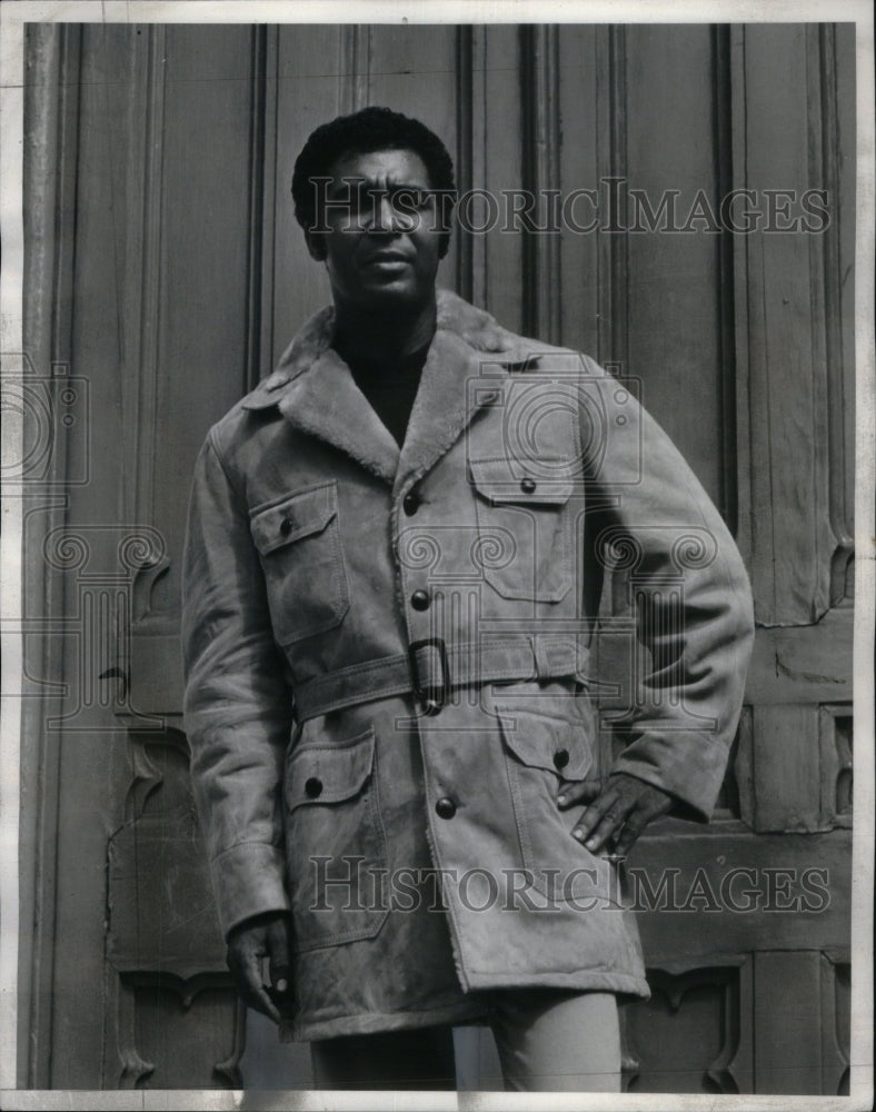 1969, Men&#39;s Suede Safari Coat/Fur/McGregor - RRU51387 - Historic Images