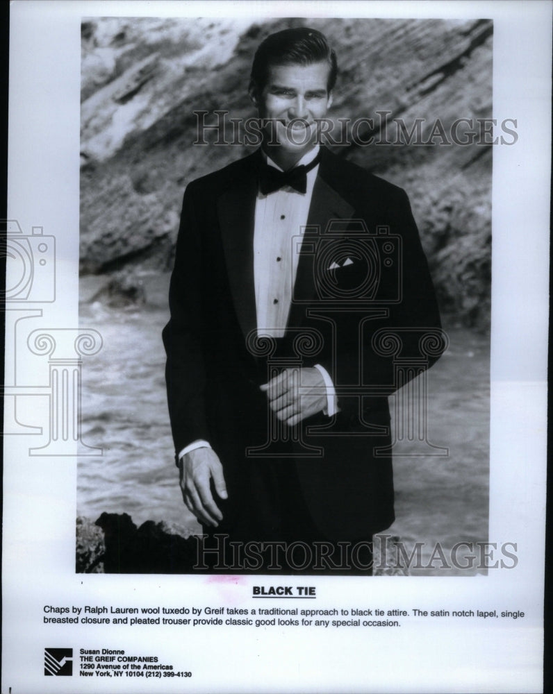 1993 Press Photo Fashion Formal Wear Ralph Lauren Wool - Historic Images