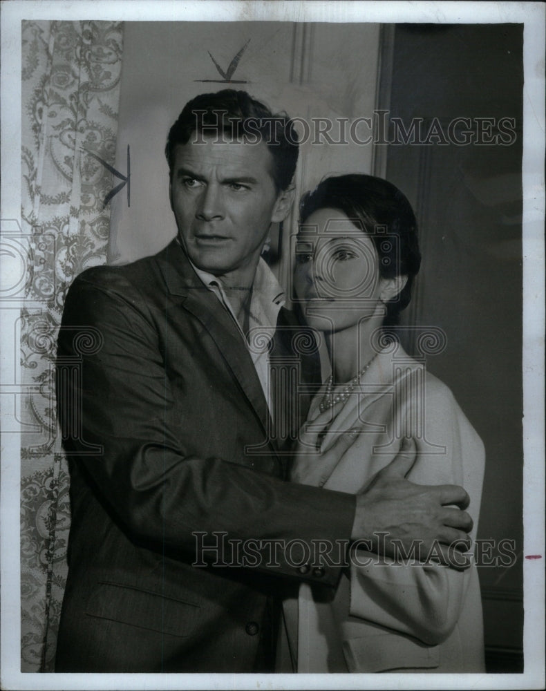 1965, Steve Forrest Dana Wynter Kraft TV - RRU51483 - Historic Images