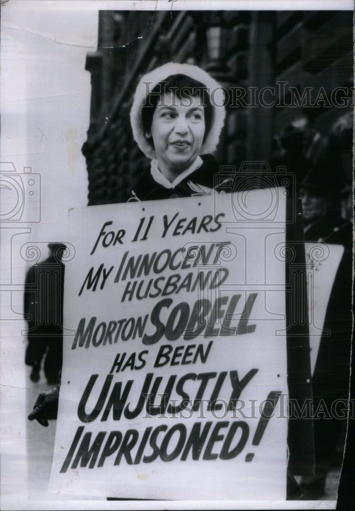 1962, Helen Sobell Wife Morton Cleveland Spy - RRU51521 - Historic Images