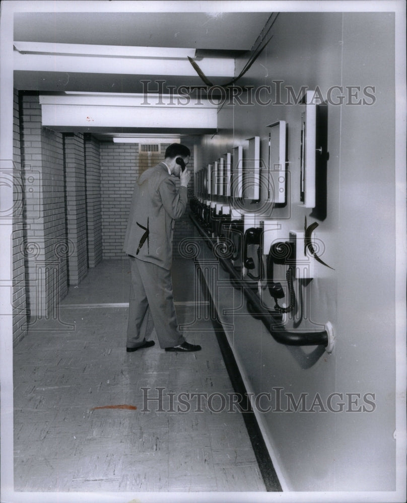 1963, Visitor Michigan Wayne County Jail - RRU51707 - Historic Images