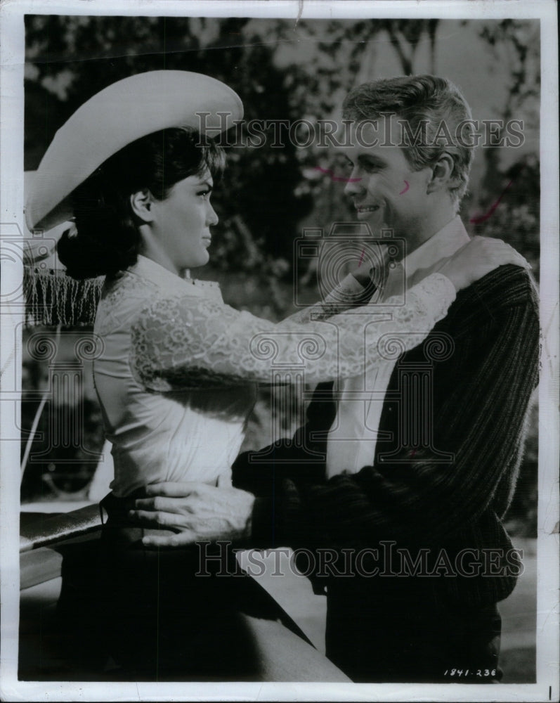 1965 Harve Presnell actor Connie Francis - Historic Images