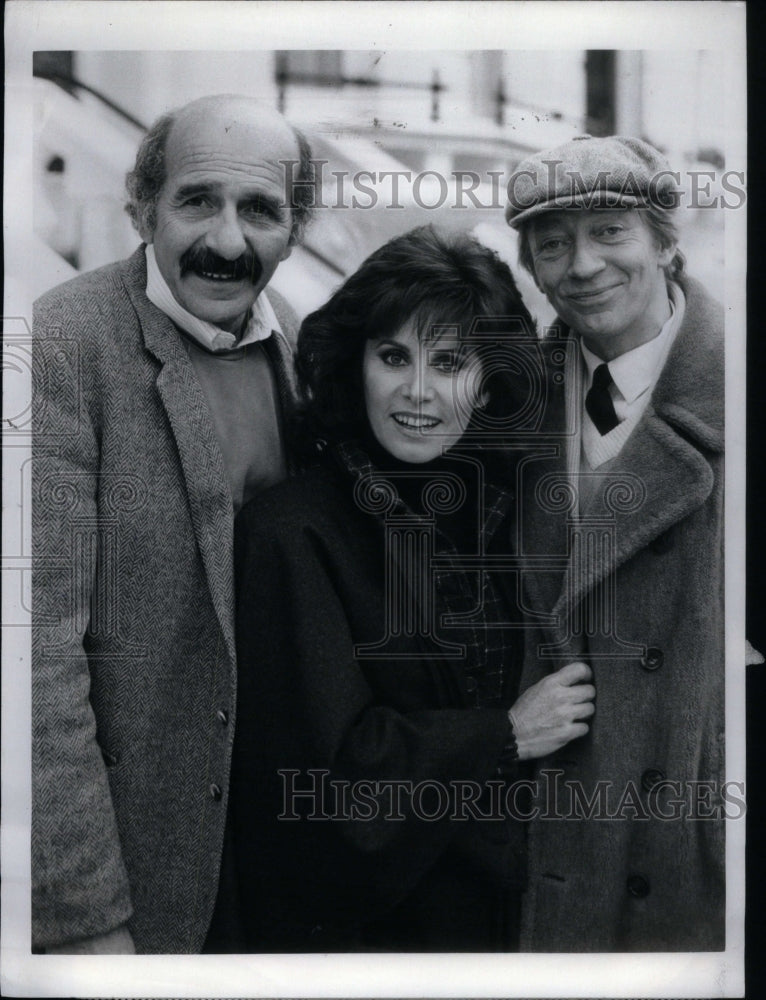 1986, Herb Edelman Stefanie Powers Jeremy - RRU52275 - Historic Images