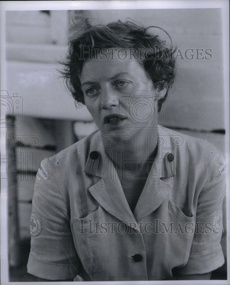 1956 Nurse Beryl exhaustion trekking jungle - Historic Images