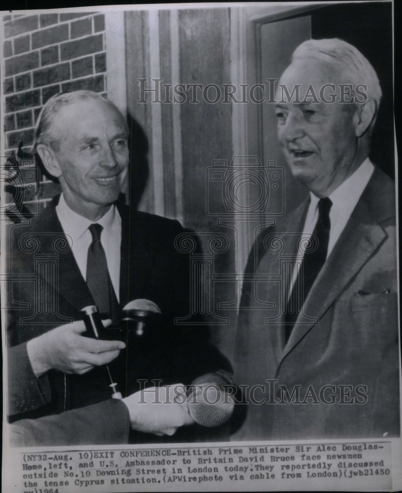 1964, British Prime Minister Alec Douglas - RRU52773 - Historic Images