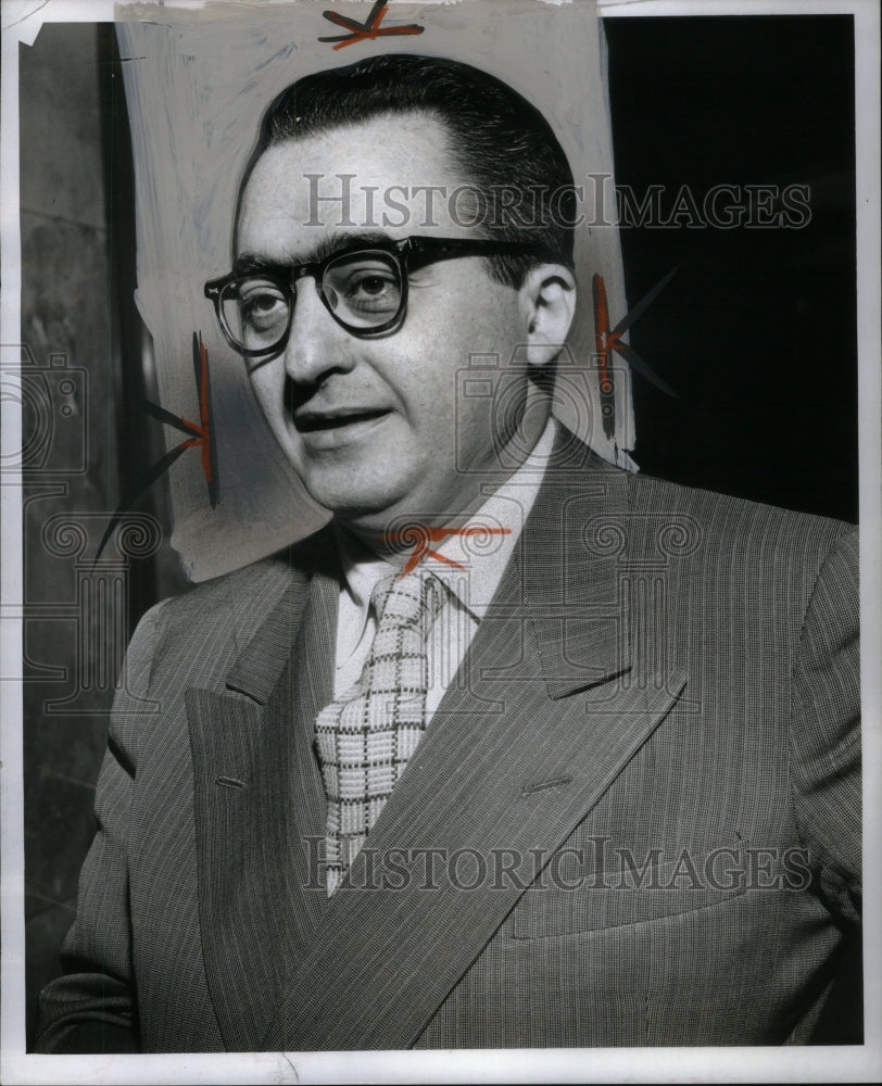 1952, William Albertson executive secretary - RRU53107 - Historic Images