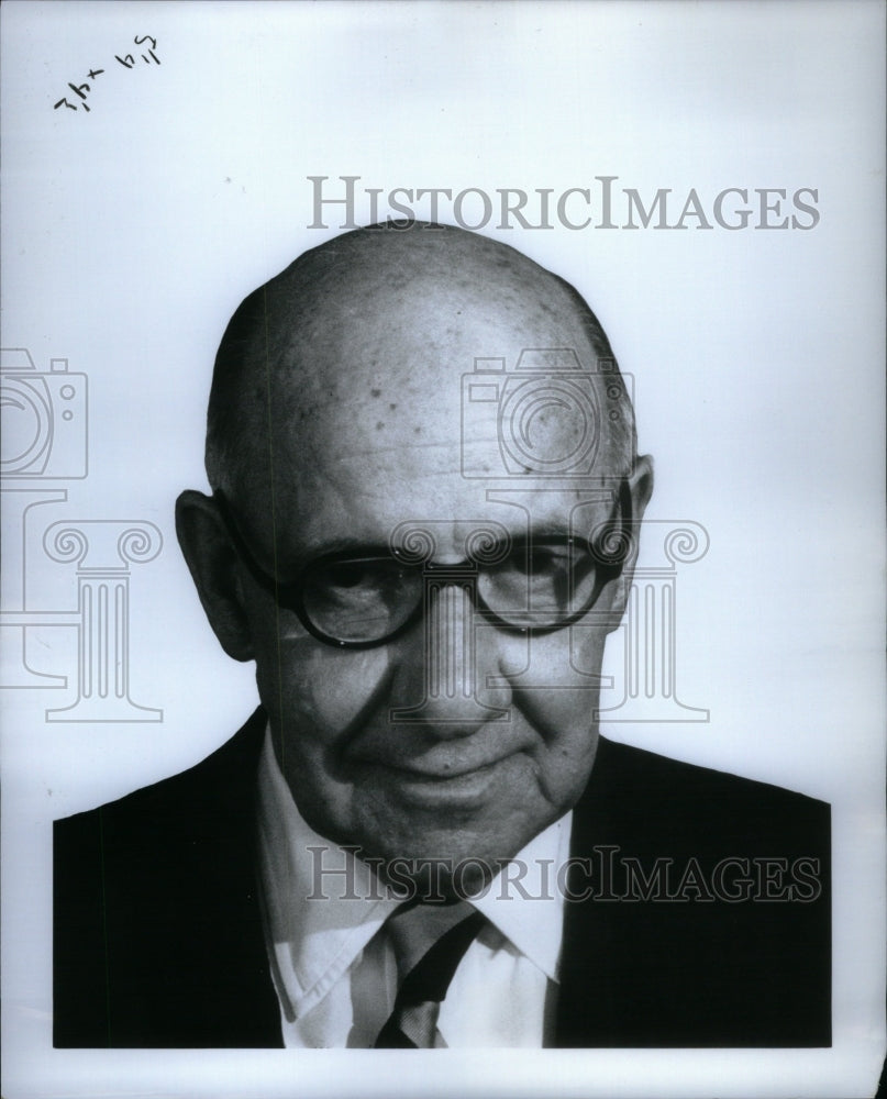 1972, John Ford Jr Business man spectacles - RRU53565 - Historic Images
