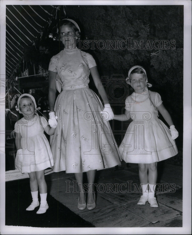 1955 Mrs.William Clay Ford &amp; her daughters. - Historic Images