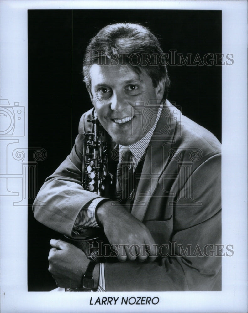 1993 Press Photo Larry Nozeros Jazz Mecca Pop Singers - RRU53923 - Historic Images