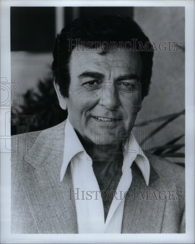 Press Photo Mike Connes Actor - RRU54015 - Historic Images