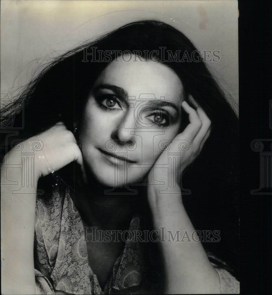 1976, udith Marjorie Judy Collins Singer - RRU54315 - Historic Images