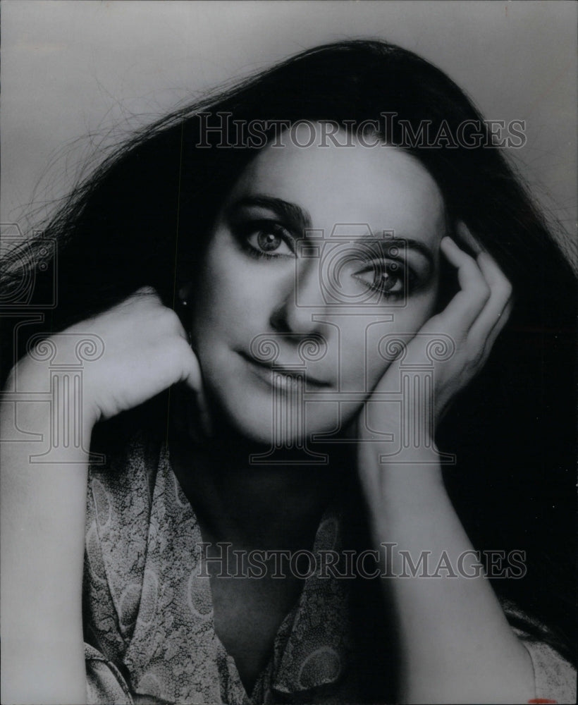 1975, Folk Singer Judy Collins Entertainers - RRU54487 - Historic Images