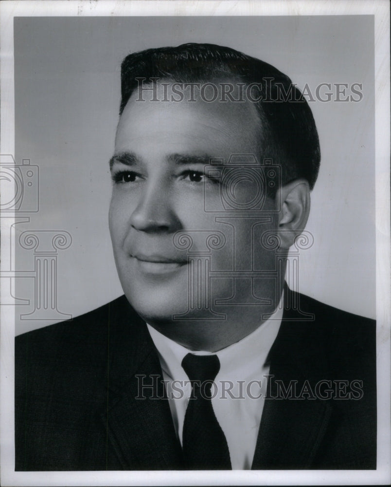 1957, Richard Rich Association Consultant - RRU55003 - Historic Images