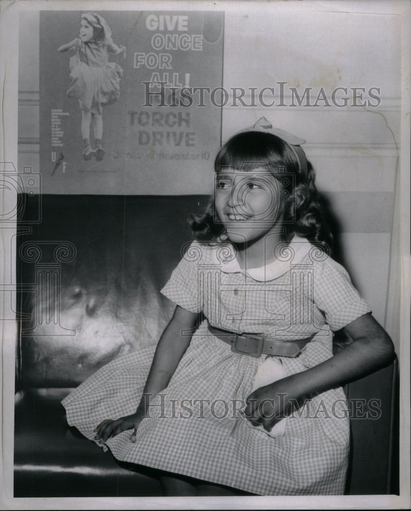 1960 Press Photo Glenda Richardson Miss Torchlighter - RRU55171 - Historic Images