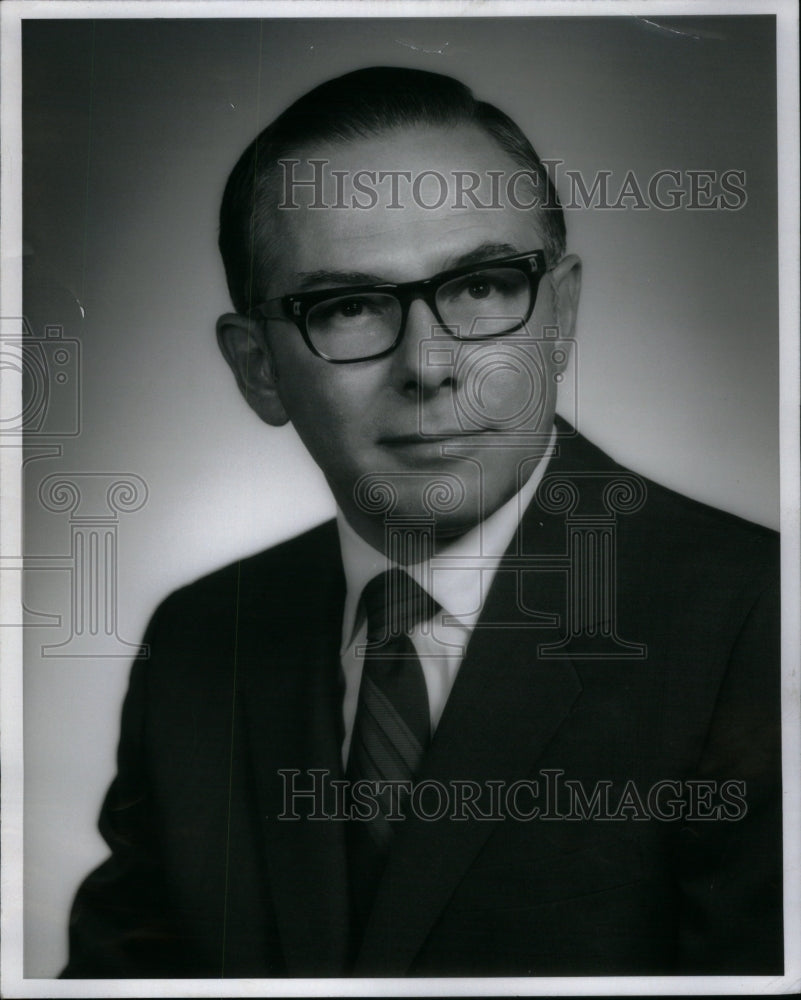1971, Hazen Richardson Business Executive - RRU55215 - Historic Images