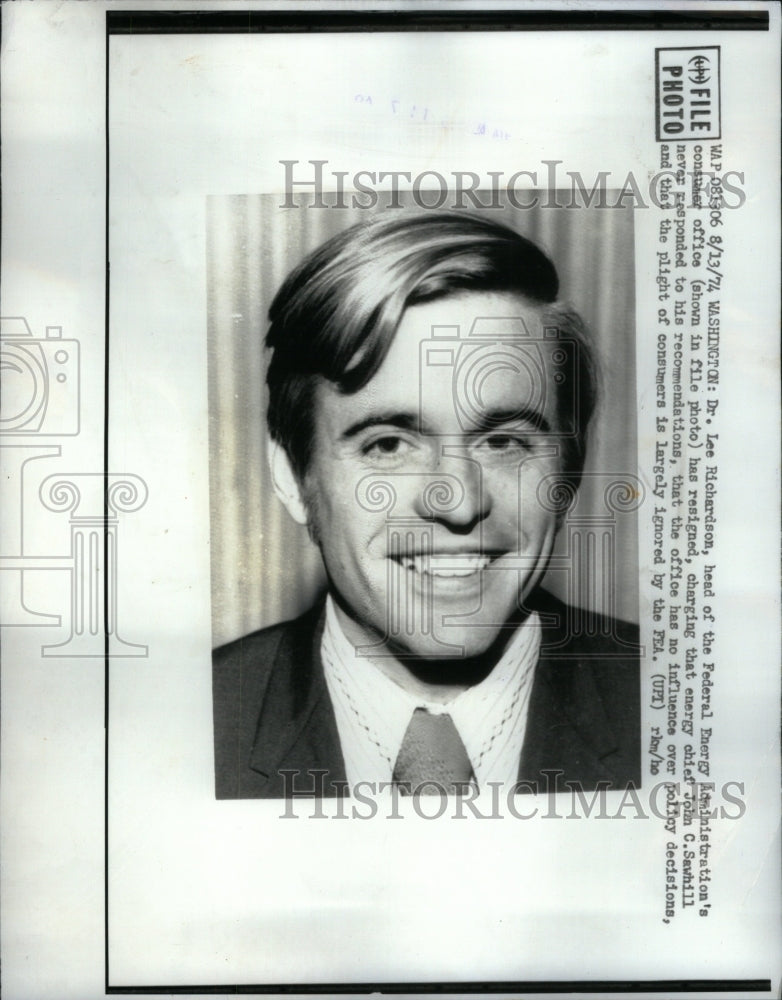 1974 Press Photo Lee Richardson Head Federal Energy - Historic Images