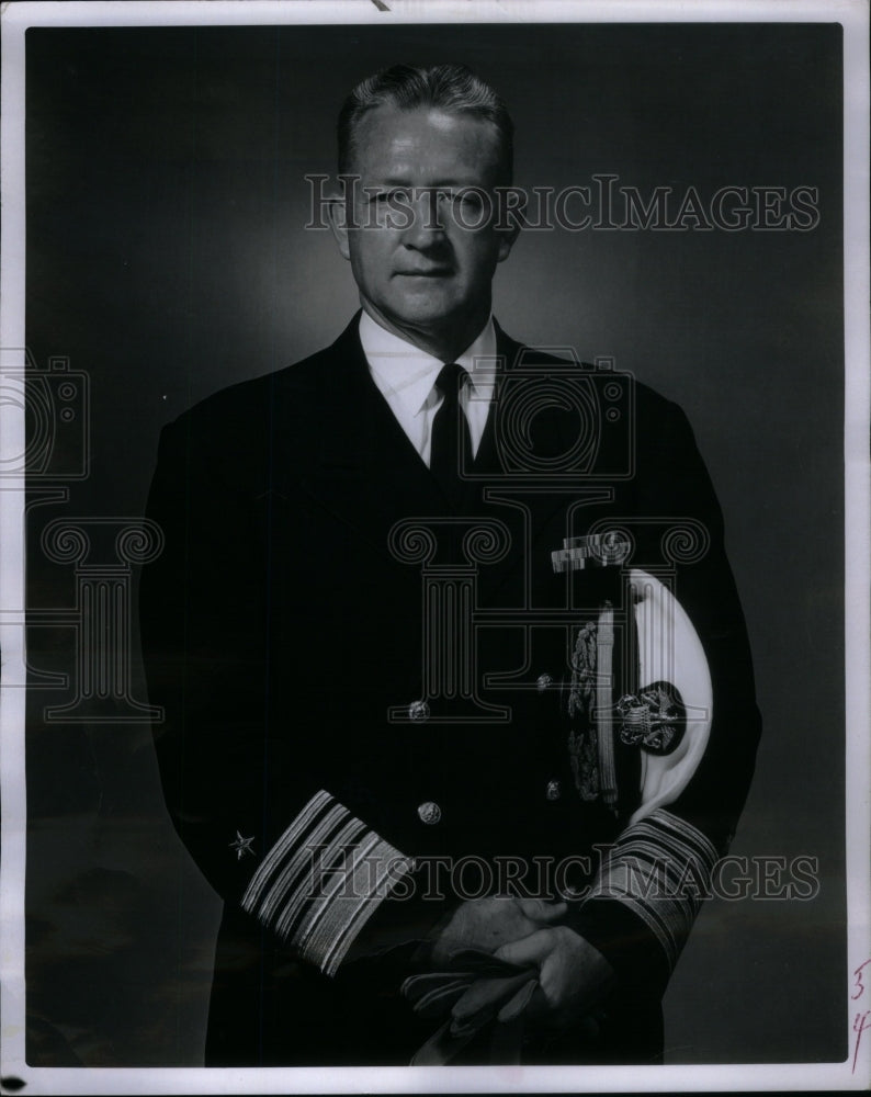 1964 Press Photo Claude Ricketts US Navy Official - Historic Images