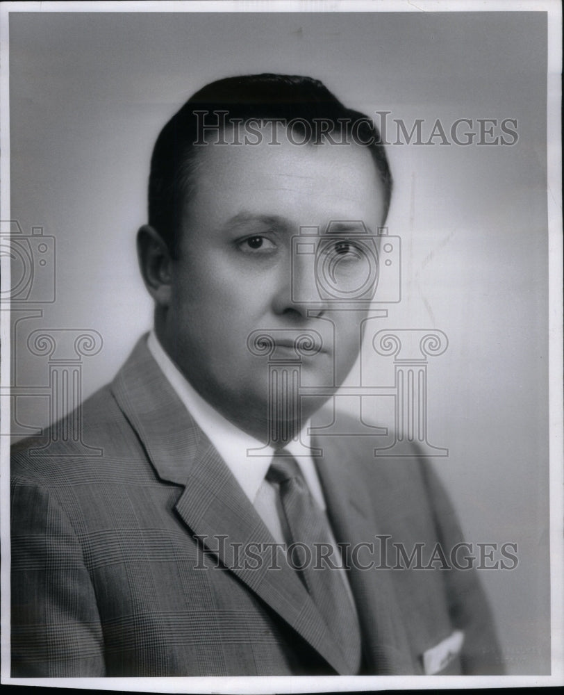 1964 Press Photo John Woodle Business Executive - RRU55631 - Historic Images