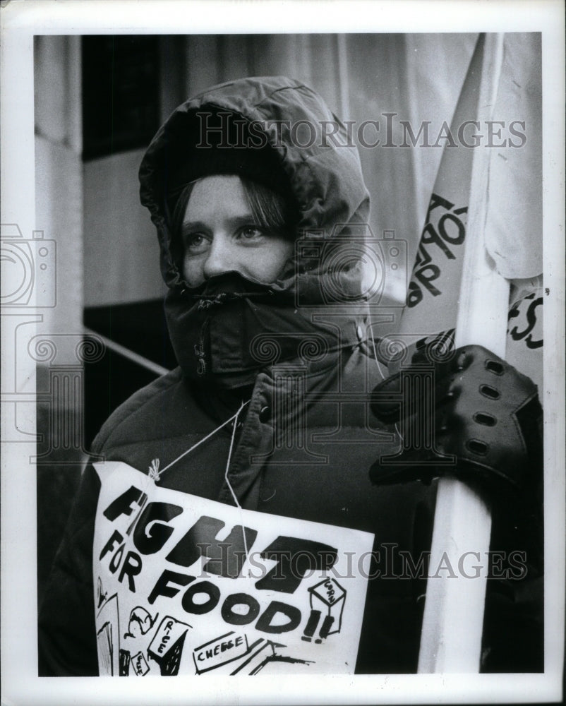 1983 Picketing Detroit - Historic Images