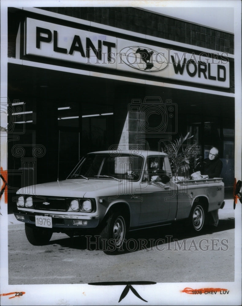 1975 Press Photo Chevrolet Model Truck - Historic Images