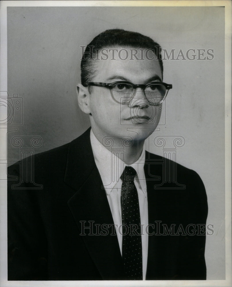 1957 Press Photo Martin S. Mayer - Historic Images