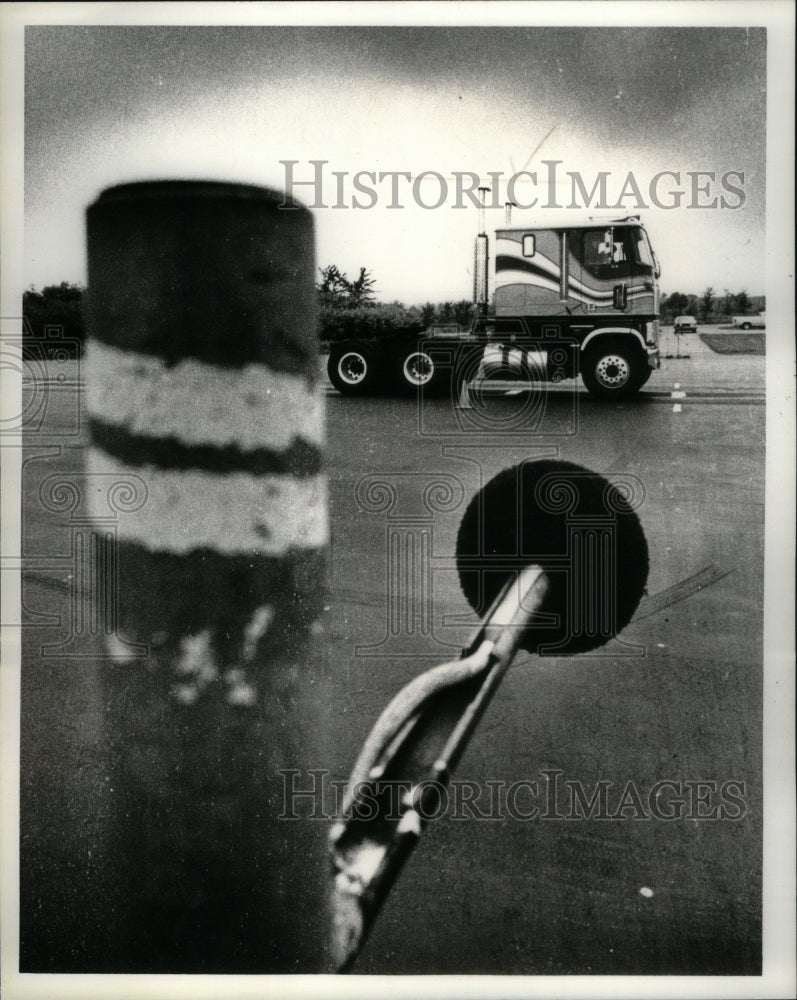 1980 Press Photo Ford Motor Test Track - RRU56947 - Historic Images