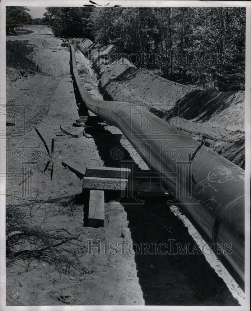 1972 Press Photo MIchigan Consolidated Pipeline Ostego - Historic Images