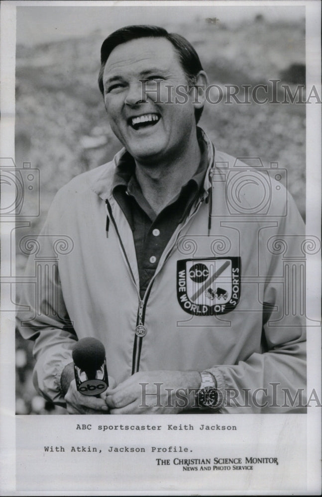 1975 Press Photo Sportcaster Kieth Jackson - RRU57691 - Historic Images