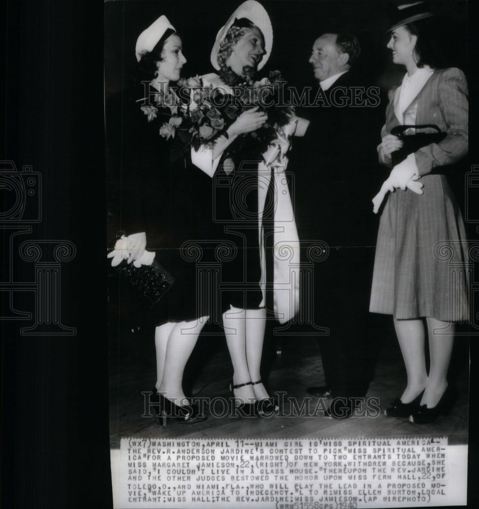 1940, Miss spritual America contest winner - RRU57889 - Historic Images