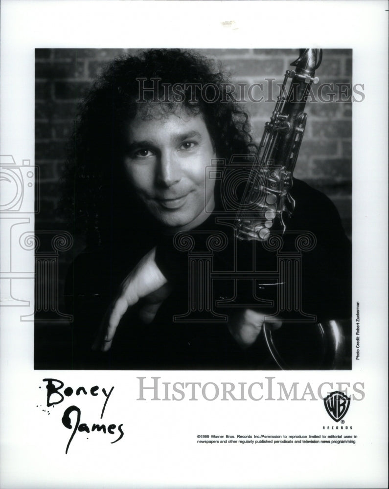 1999, Saxophone Player Boney James - RRU58015 - Historic Images