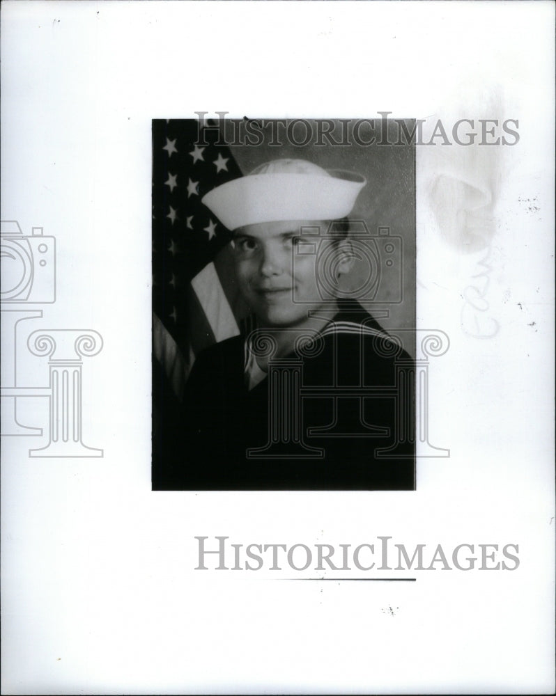 1987 Press Photo Steve Erwin/US Navy - RRU58095 - Historic Images