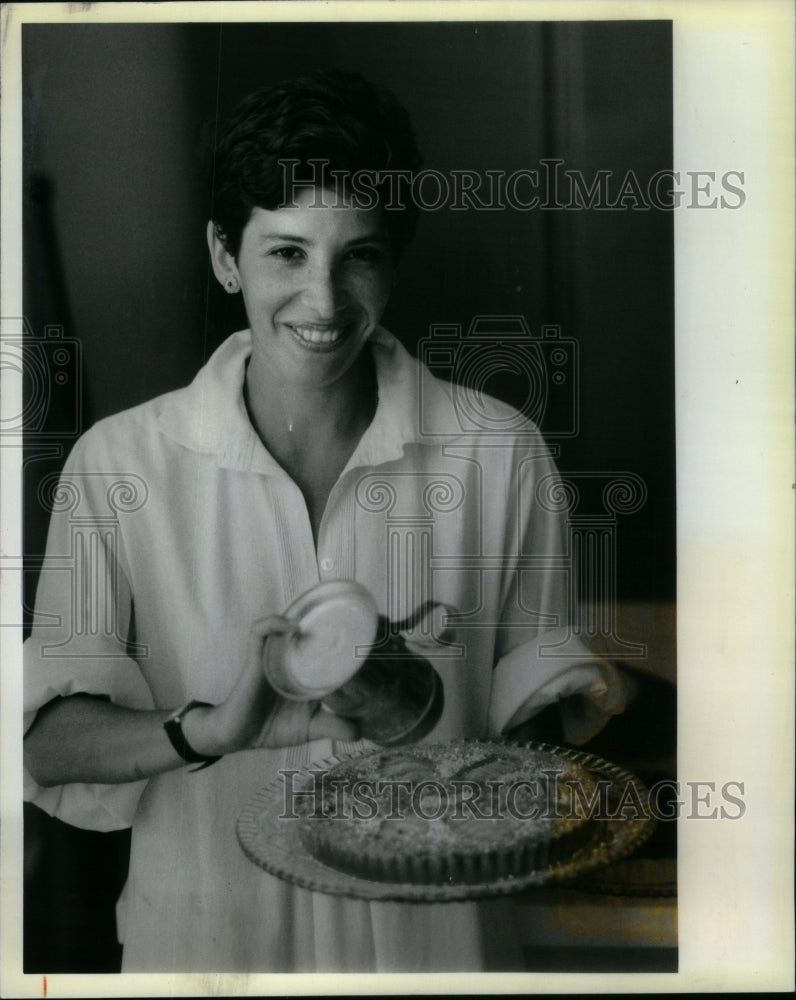 1984 Food Caterer Karen Uhlmann Desserts - Historic Images