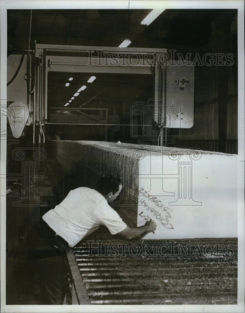 1978 Foam Manufacturing Company - Historic Images